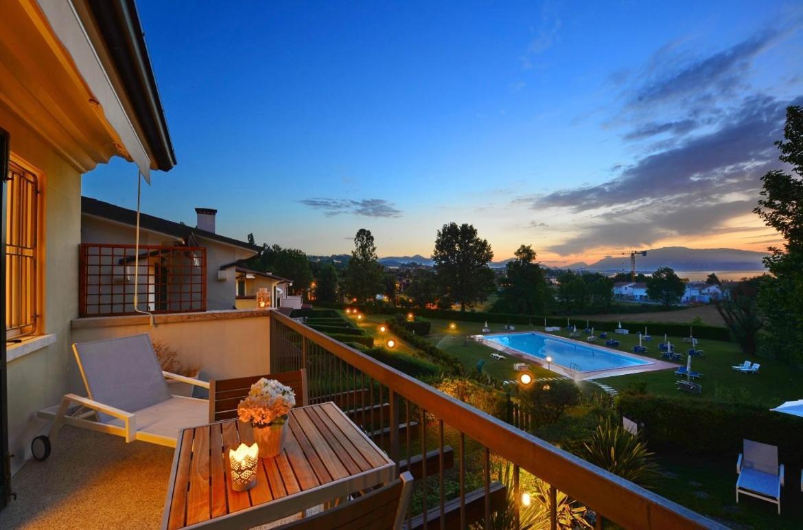 Italia Living Villa Padenghe sul Garda Eksteriør billede